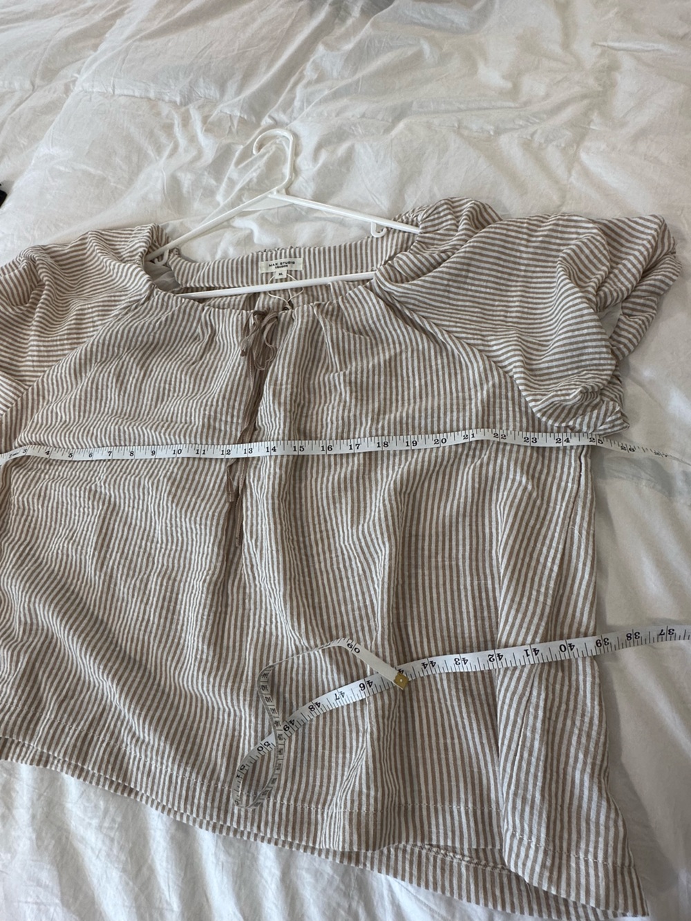 Max Studio Beige & White Striped Puff Sleeve Peasant Top - Picture 4 of 8